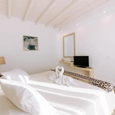 فندق Naxian Emerald 4*