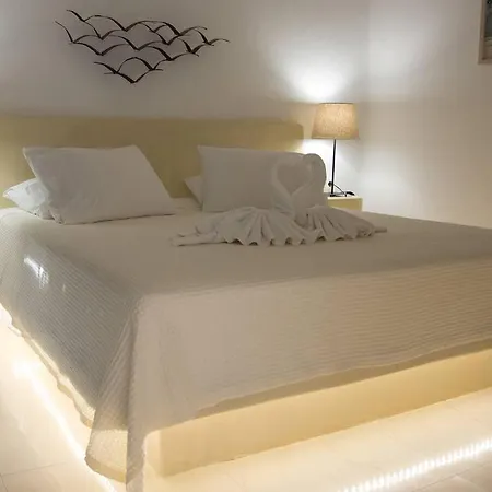 فندق Naxian Emerald 4*